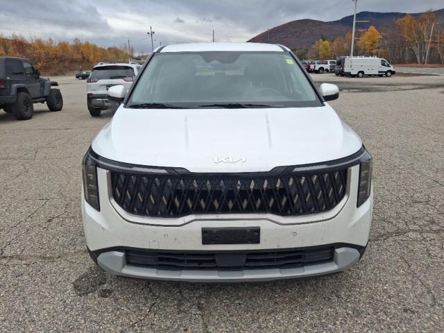 used 2025 Kia Carnival car, priced at $36,500