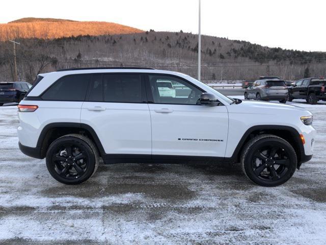 new 2025 Jeep Grand Cherokee car, priced at $48,524