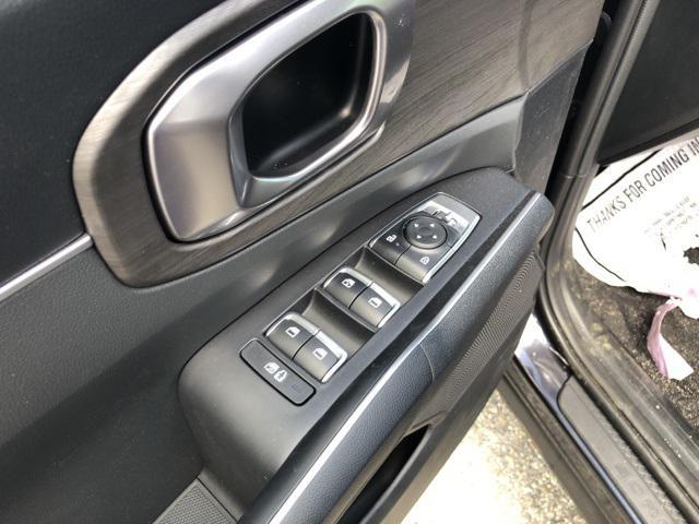 new 2025 Kia Sorento car, priced at $41,200
