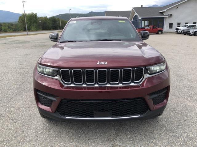 new 2025 Jeep Grand Cherokee car, priced at $40,426