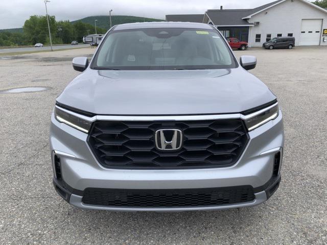 new 2025 Honda Pilot car, priced at $47,050