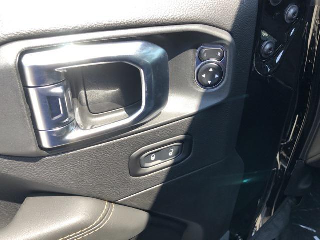 new 2025 Jeep Wrangler car, priced at $46,867