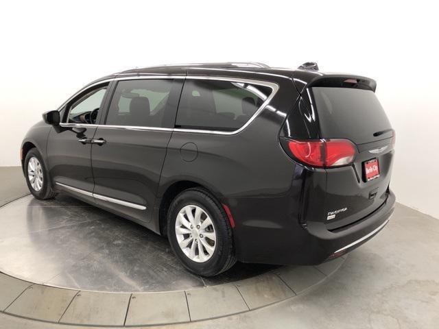 used 2018 Chrysler Pacifica car, priced at $15,011