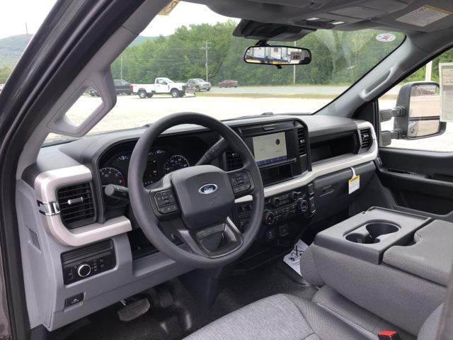 new 2025 Ford F-250 car, priced at $54,805