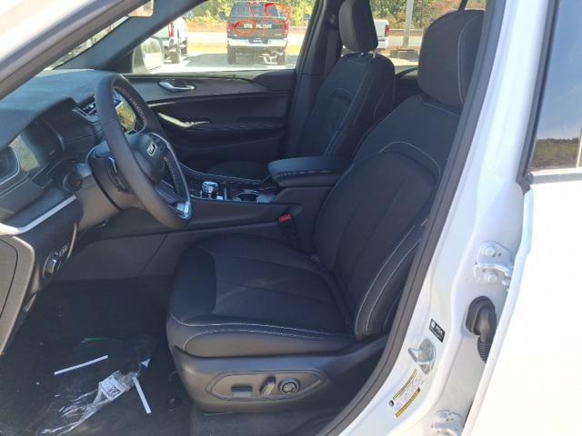 new 2025 Jeep Grand Cherokee car, priced at $38,994