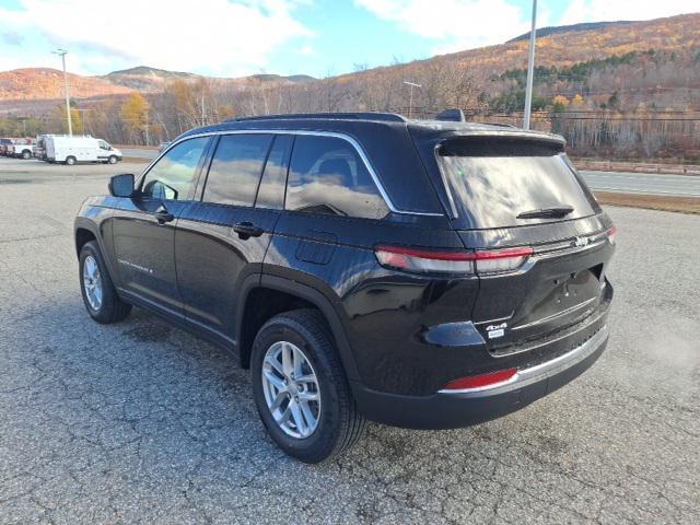 new 2025 Jeep Grand Cherokee car, priced at $42,051