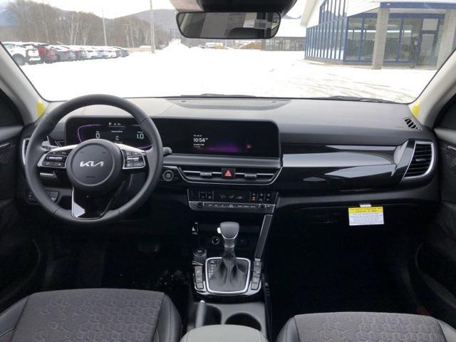 new 2025 Kia Seltos car, priced at $27,950