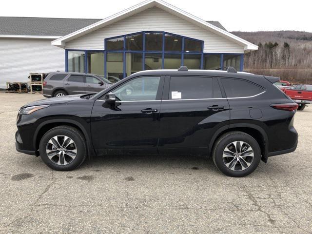 new 2024 Toyota Highlander car, priced at $46,333