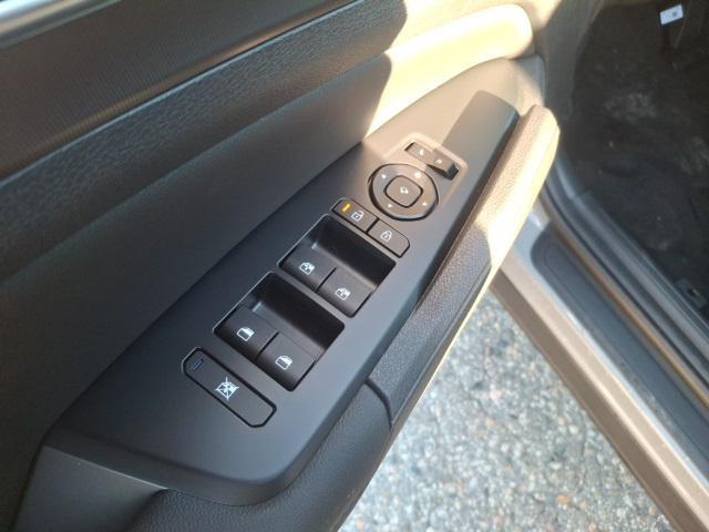 new 2026 Kia Sportage car, priced at $38,654