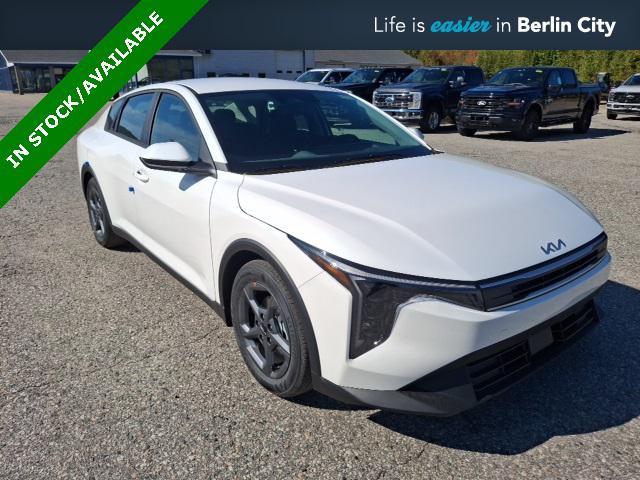 new 2025 Kia K4 car, priced at $24,095