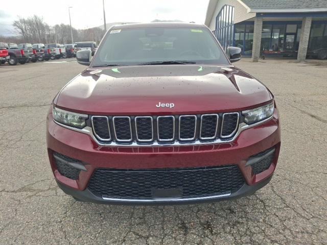new 2025 Jeep Grand Cherokee car, priced at $42,051