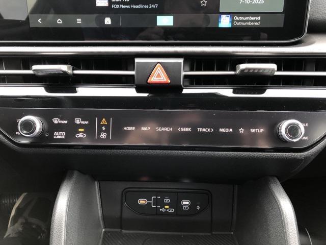 new 2026 Kia Sportage car, priced at $33,885