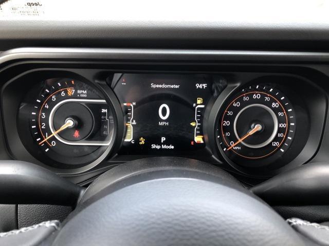 new 2025 Jeep Gladiator car, priced at $57,399