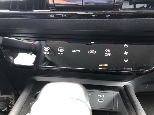 new 2025 Nissan Kicks car, priced at $30,081