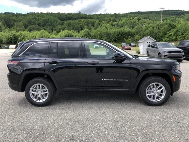 new 2025 Jeep Grand Cherokee car, priced at $45,165