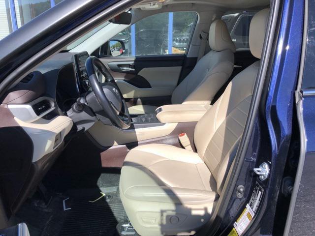 used 2020 Toyota Highlander car, priced at $31,871