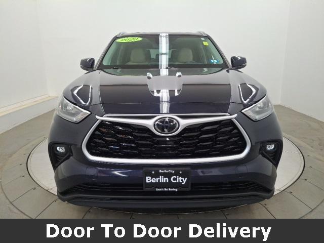 used 2020 Toyota Highlander car, priced at $31,400