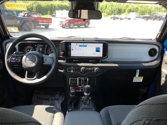new 2025 Jeep Wrangler car, priced at $55,075