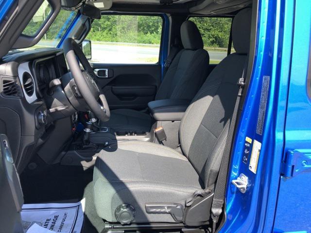 new 2025 Jeep Wrangler car, priced at $55,075