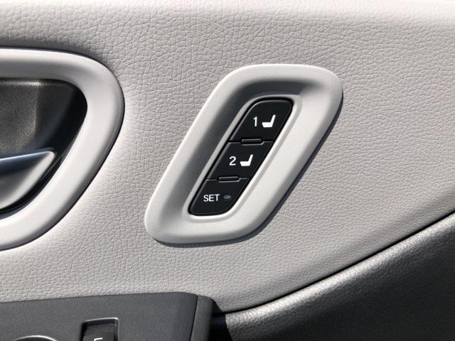 new 2025 Honda Pilot car, priced at $52,950