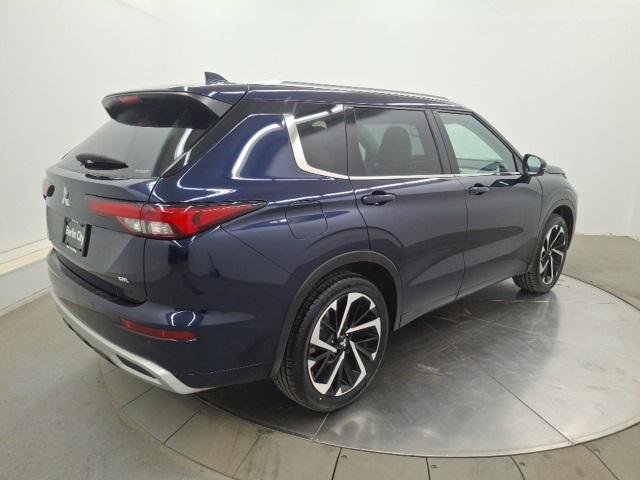 used 2022 Mitsubishi Outlander car, priced at $21,304