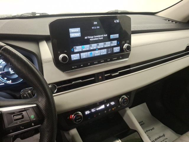 used 2022 Mitsubishi Outlander car, priced at $21,304