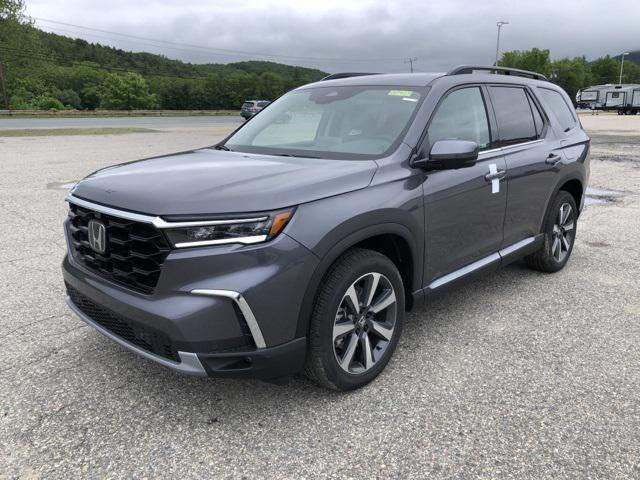 new 2025 Honda Pilot car, priced at $54,530