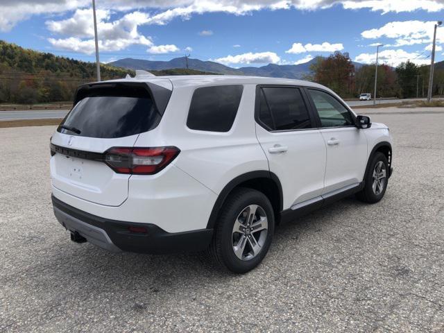 new 2025 Honda Pilot car, priced at $47,900