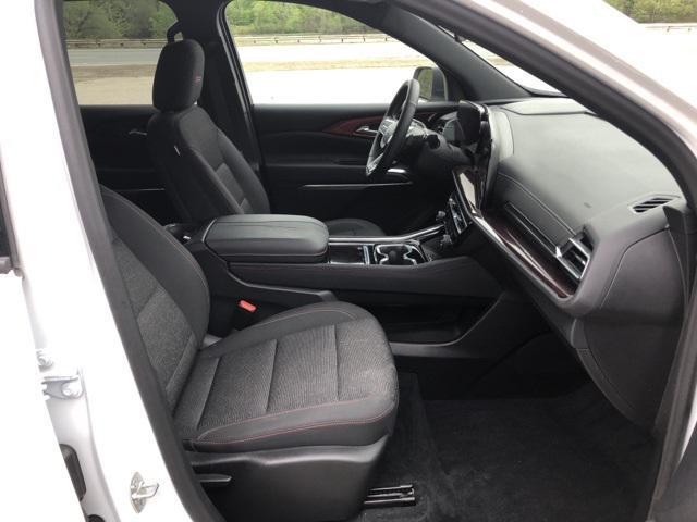 used 2024 Chevrolet Traverse car, priced at $49,218