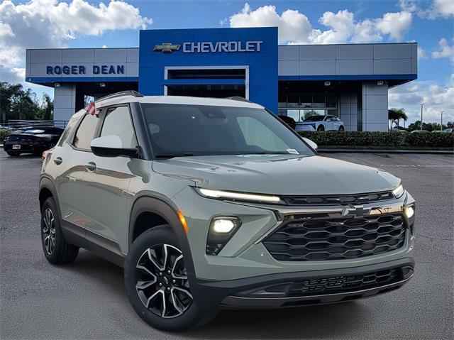 new 2025 Chevrolet TrailBlazer car, priced at $32,075