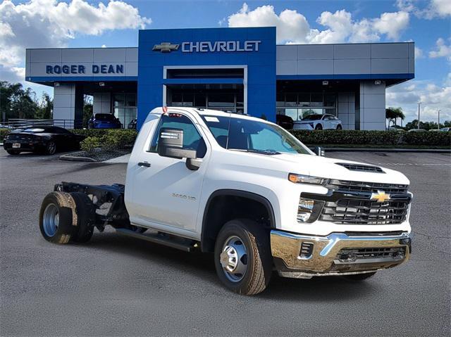 new 2025 Chevrolet Silverado 3500 car, priced at $61,936