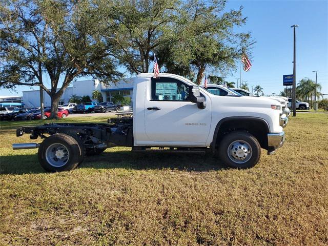 new 2025 Chevrolet Silverado 3500 car, priced at $61,936