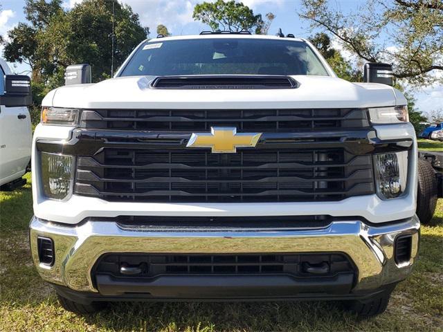 new 2025 Chevrolet Silverado 3500 car, priced at $52,658