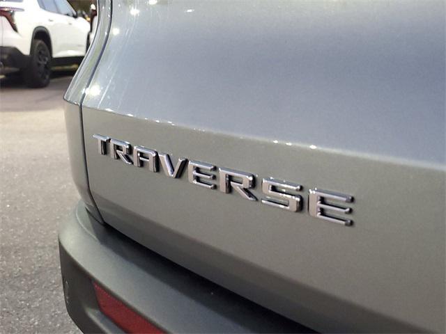 new 2024 Chevrolet Traverse car, priced at $45,075