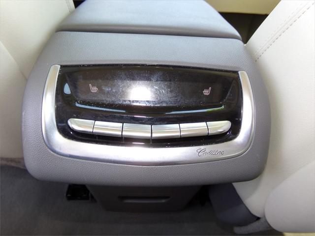 used 2023 Cadillac XT6 car, priced at $36,980