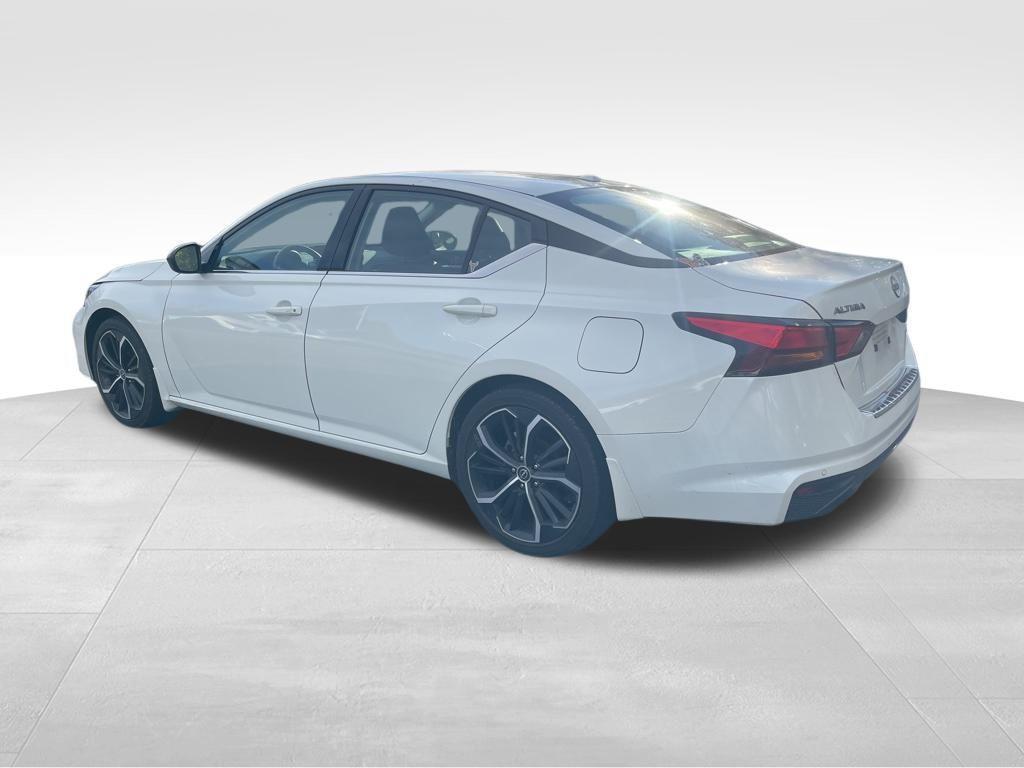 used 2023 Nissan Altima car, priced at $23,206