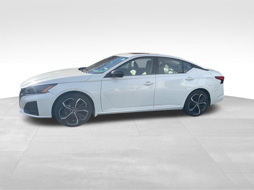 used 2023 Nissan Altima car, priced at $23,206
