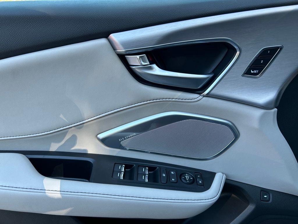 new 2025 Acura RDX car, priced at $48,650