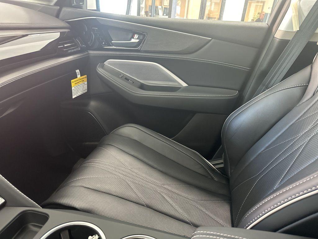 new 2025 Acura MDX car, priced at $64,105