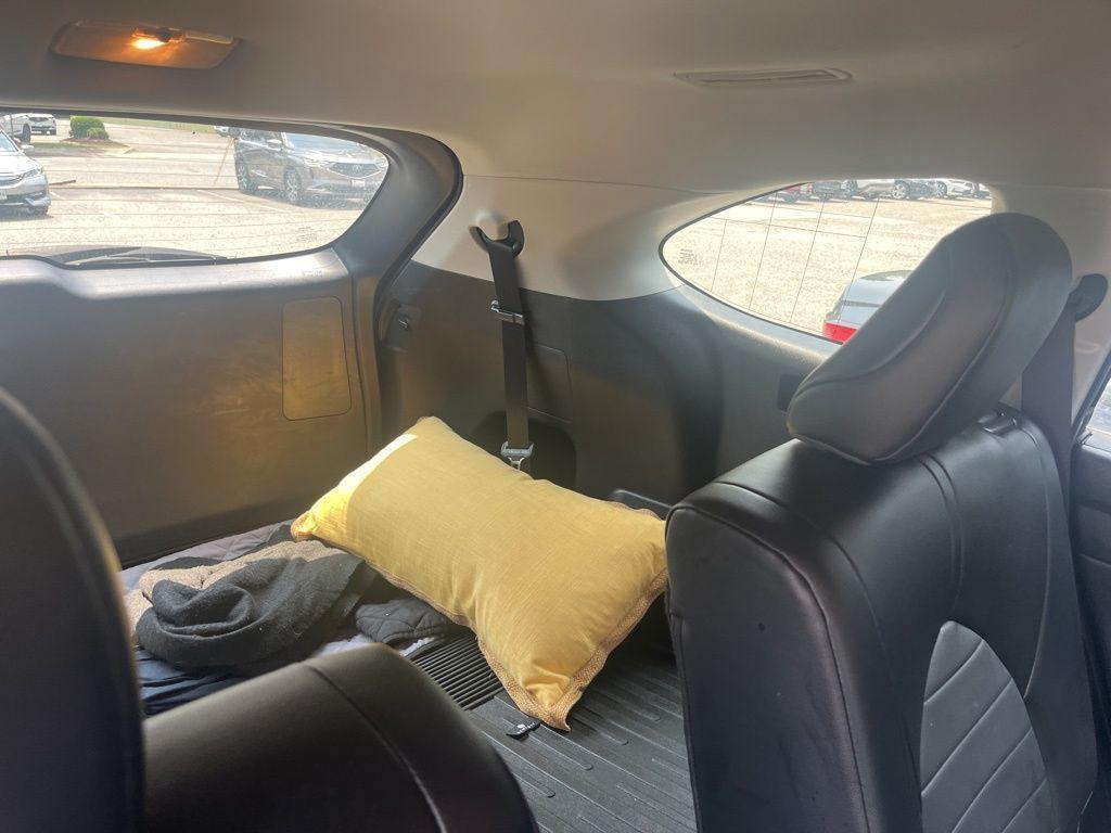 used 2022 Toyota Highlander car, priced at $37,593
