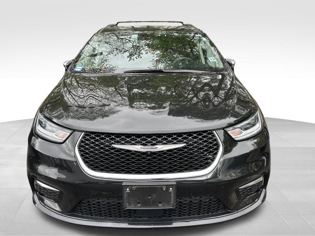 used 2023 Chrysler Pacifica car, priced at $27,928