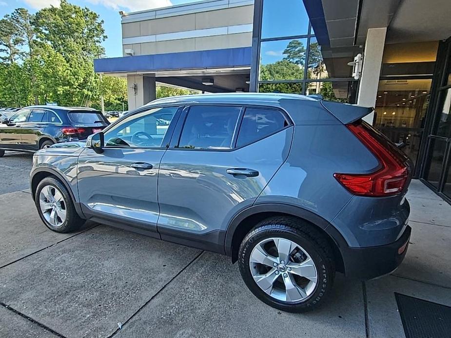 used 2021 Volvo XC40 car, priced at $23,818