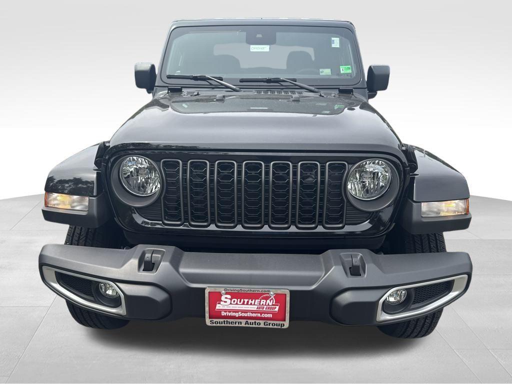 used 2024 Jeep Gladiator car, priced at $37,786