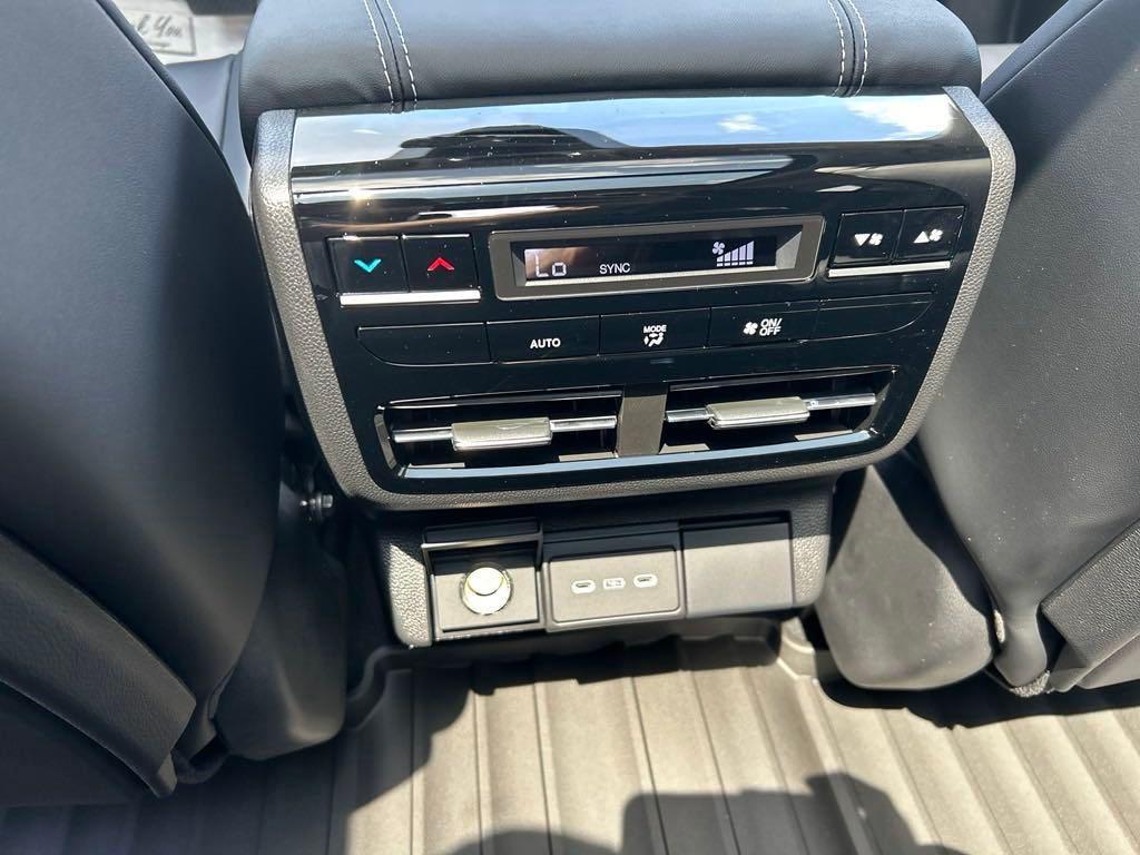new 2025 Acura MDX car, priced at $57,650