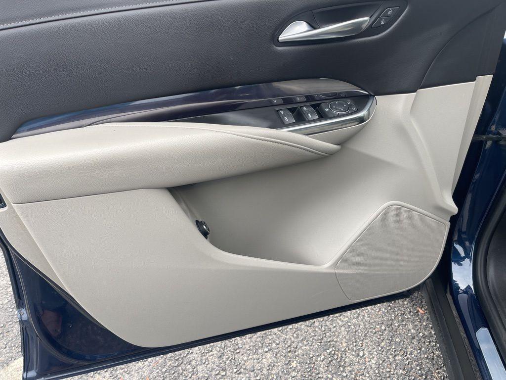 used 2021 Cadillac XT4 car, priced at $24,555