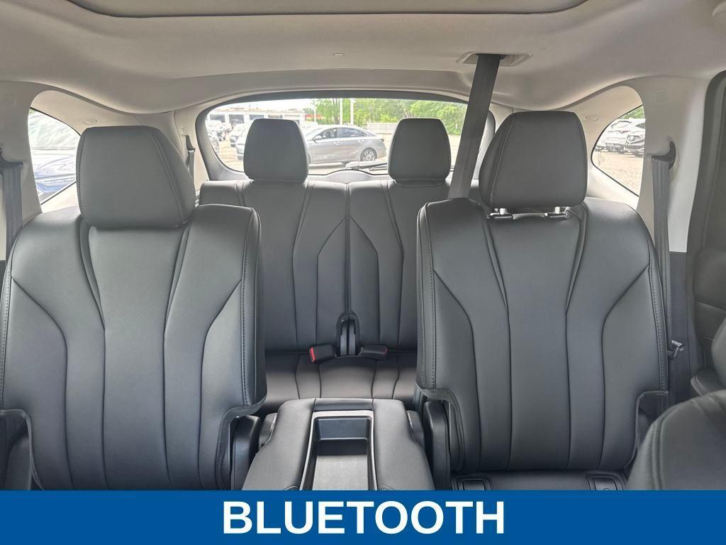 used 2024 Acura MDX car, priced at $45,296