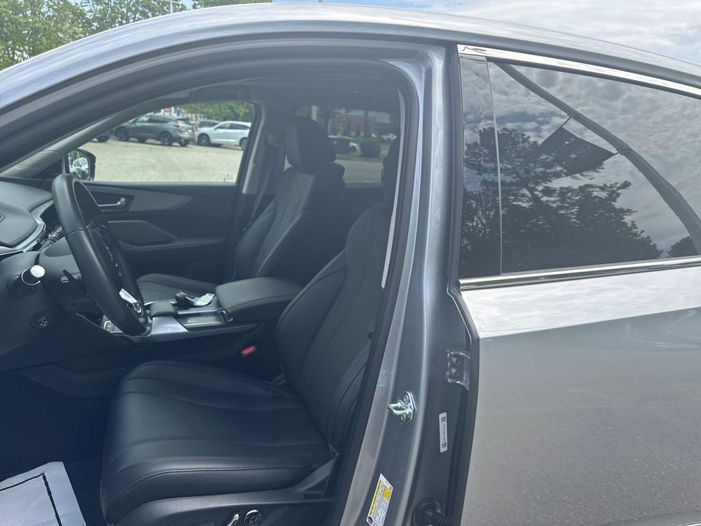used 2024 Acura MDX car, priced at $47,924