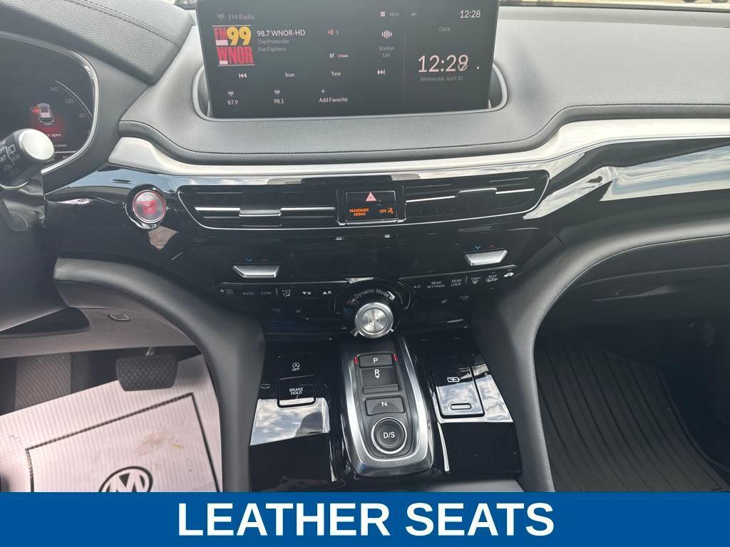 used 2024 Acura MDX car, priced at $45,296