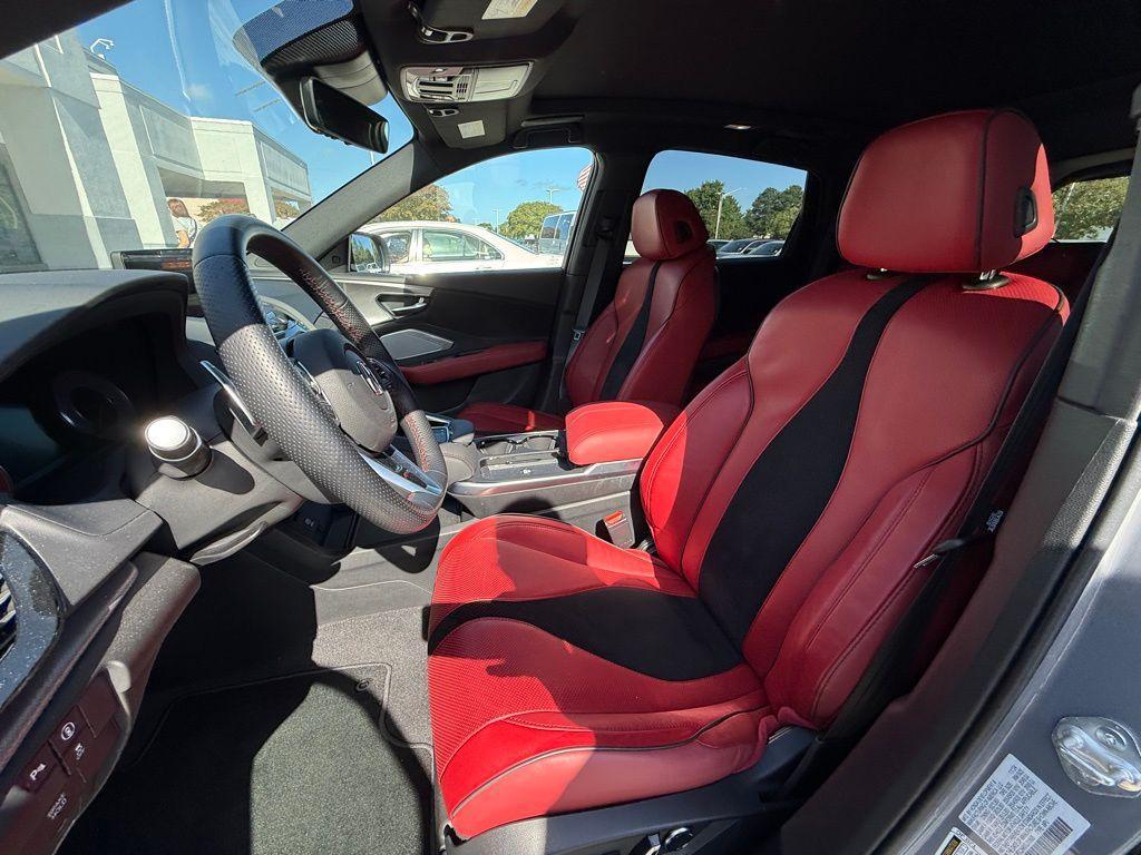 used 2025 Acura RDX car, priced at $43,718