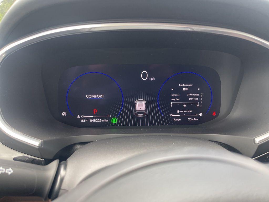 used 2022 Acura MDX car, priced at $38,600
